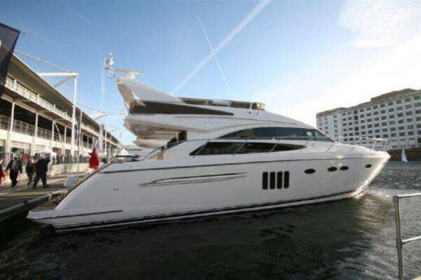 Sold M/Y Princess 62 “Jeans Couture“