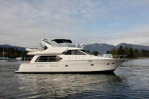 New arrival at Sea Independent M/Y BAYLINER 5788 PILOTHOUSE “ENDEAVOUR“
