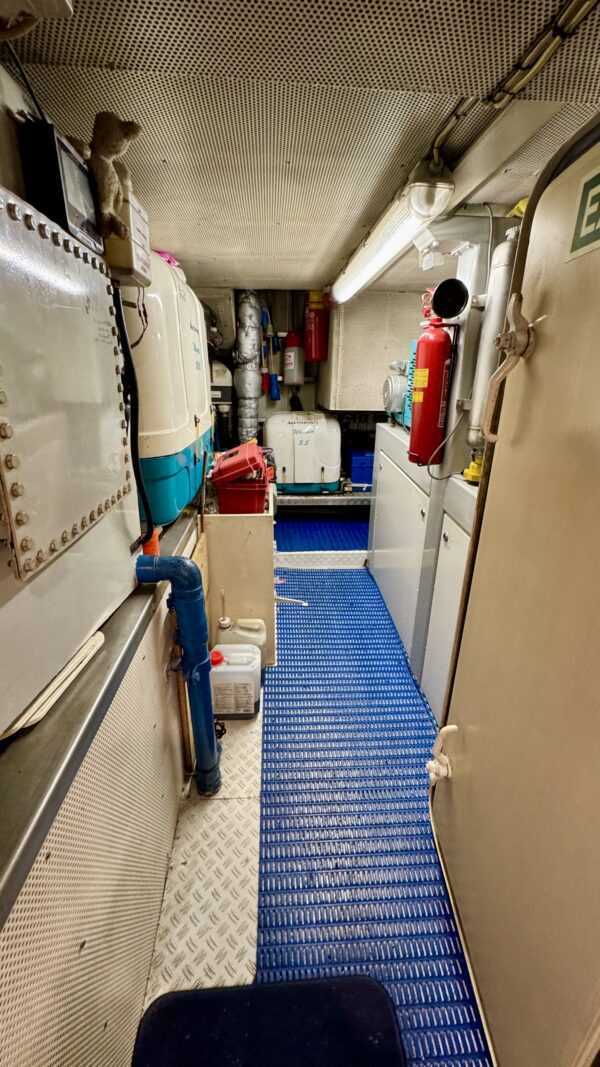 M/Y Vripack Survey 1500 - Image 26