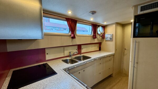 M/Y Vripack Survey 1500 - Image 8