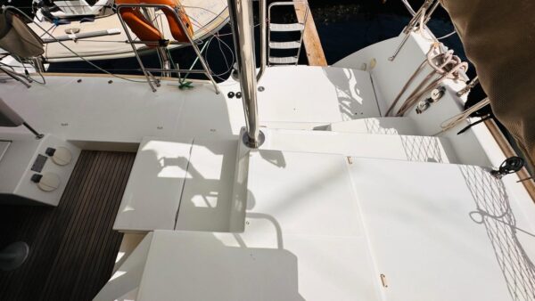 Lagoon 400 - Image 22