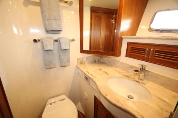 Fleming 55 Pilothouse - Image 14