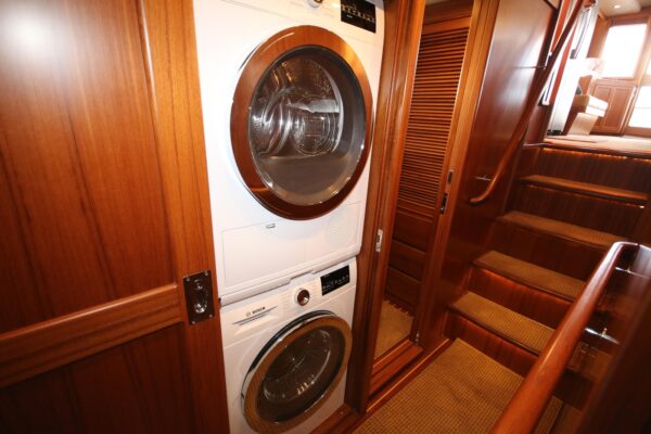 Fleming 55 Pilothouse - Image 17