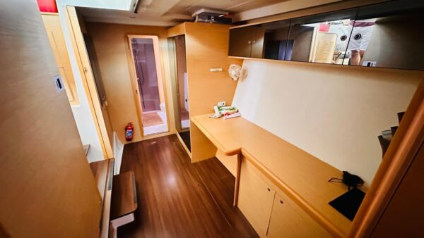 Lagoon 400 - Image 14