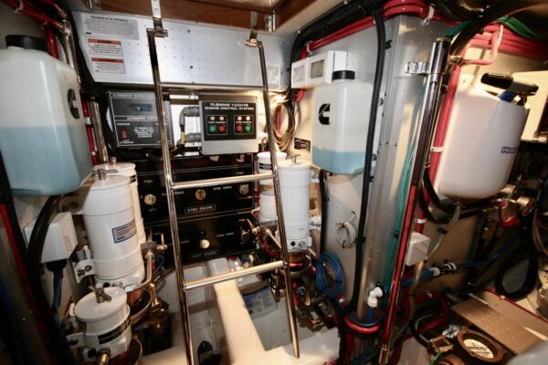 Fleming 55 Pilothouse - Image 32