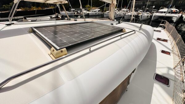 Lagoon 400 - Image 31