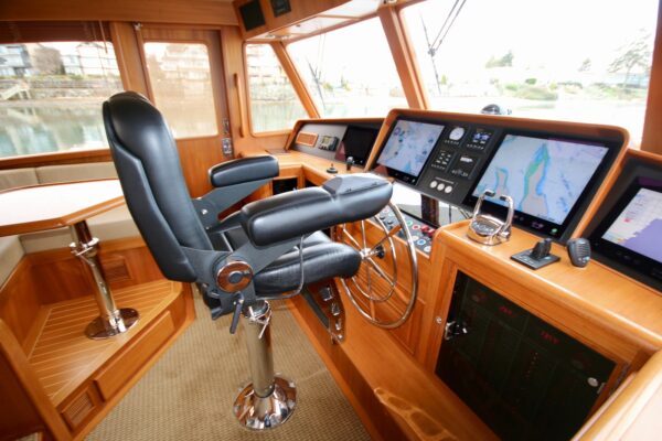 Fleming 55 Pilothouse - Image 6