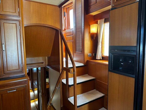 Fleming 55 Pilothouse - Image 11