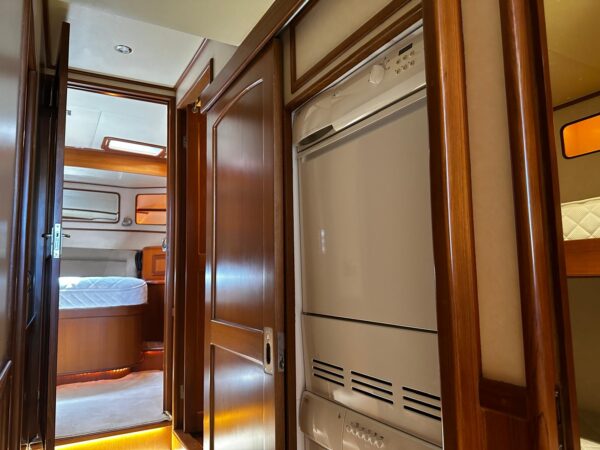 Fleming 55 Pilothouse - Image 19