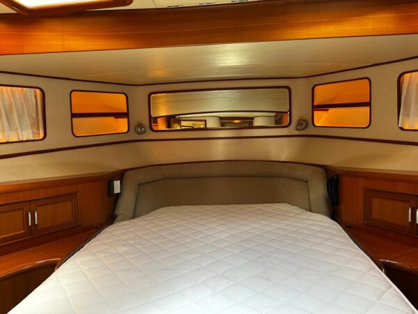 Fleming 55 Pilothouse - Image 24