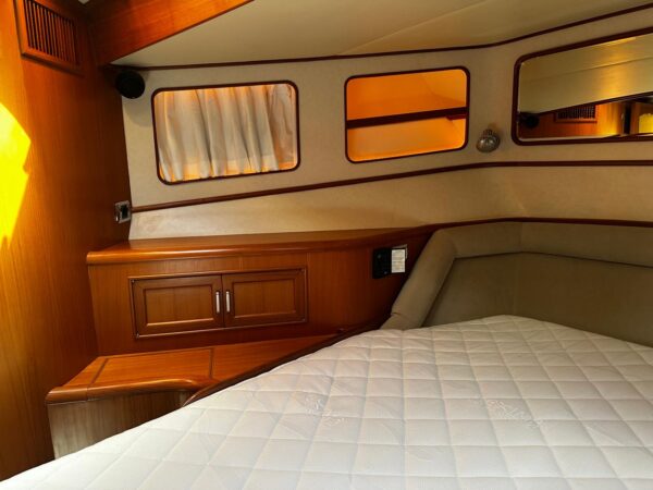 Fleming 55 Pilothouse - Image 29