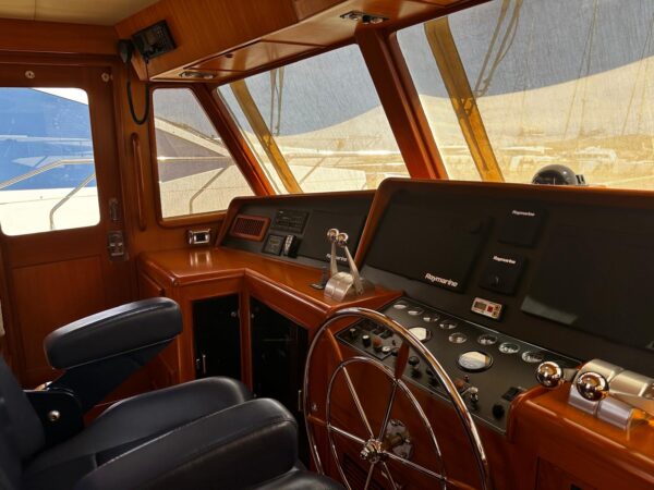 Fleming 55 Pilothouse - Image 36